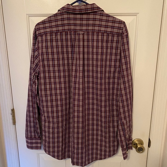 IZOD men’s button down - Picture 3 of 3
